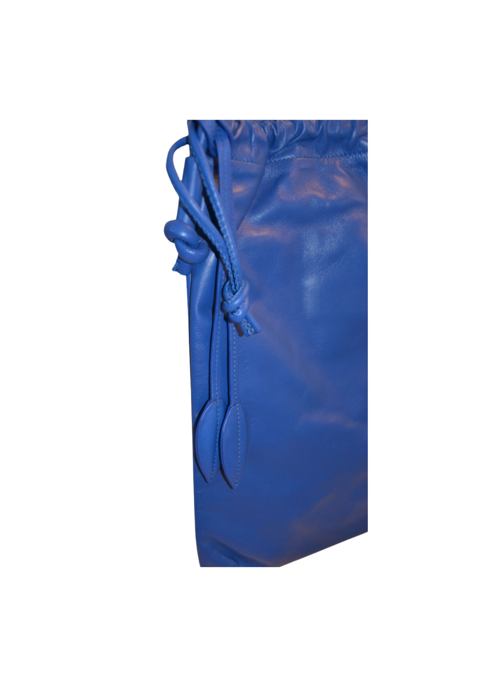 Eva Grande Blue